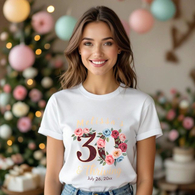 chic blommigt 30års födelsedag party t shirt (Skapare uppladdad)