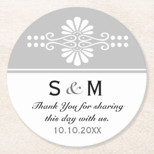 Chic Blommigt Bröllop Tack Monogram:Grått White Underlägg Papper Rund