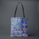 Chic Blue Guld Menorah Star av David Hanukkah Tygkasse<br><div class="desc">Den här helgdag har en chic mönster av guld,  grönt och lila menorah och guld Star av David på blå bakgrund. Designad av världsberömd konstnär Tim Coffey.</div>
