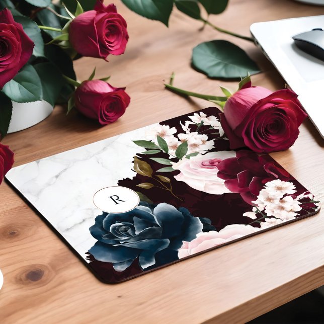 Chic Burgundy & Marble Watercolor Blommigt Monogra Musmatta (Chic Burgundy & Marble Watercolor Floral Monogram Mouse Pad)