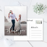 Chic Calligraphy-skript Bröllop Tack Photo Vykort<br><div class="desc">Snyggt Vitt Calligraphy-skript Bröllop Tack Photo Postcard.</div>