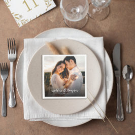 Chic Calligraphy White Overlay Text Photo Bröllop Pappersservett