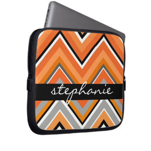 Chic Chevron Mönster Black Grått Orange med Namn Laptop Sleeve