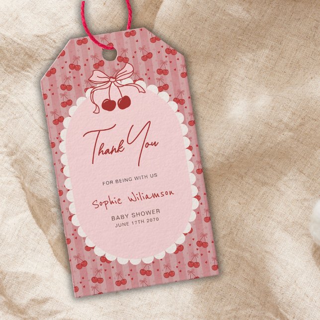 Chic Coquette Bow Cherry On Top Girl Baby Shower  Presentetikett (Skapare uppladdad)