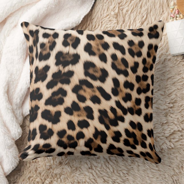 Chic Cream Black Leopard Skriv ut Kudde (Filt)