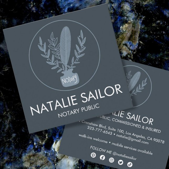 Chic Elegant Botanisk Quill Logotyp Notary Public Fyrkantigt Visitkort (Skapare uppladdad)