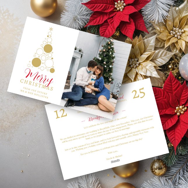 Chic Elegant Modern Wedding Christmas Tree Photo Julkort (Elegant Modern Wedding Christmas Tree Photo in Red and Fake Gold Holiday Cards as a Save the Dates)
