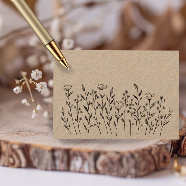Chic Elegant Wildblomsimple Rustic Anpassningsbar  Placeringskort (Chic Elegant Wildflower Simple Rustic Custom Kraft Wedding Party Place Card
)
