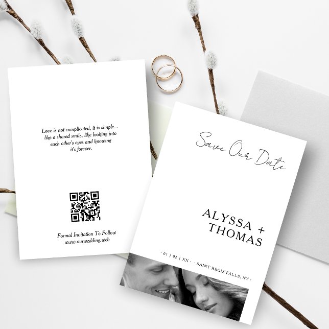 Chic Extra Minimalist Black & White Photo Wedding  Spara Datumet (Chic Extra Minimalist Black & White Photo Wedding Save the Date Card with Envelope. )