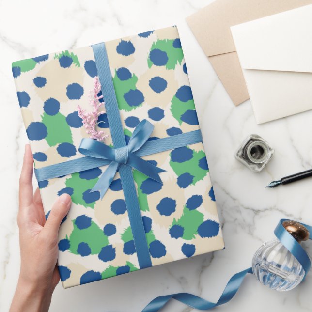 Chic, färgstark grönt blå cheetah-avtryck monogram presentpapper (Gifting)