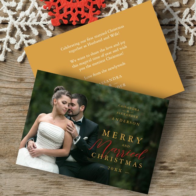 Chic First Christmas Married In Red & Gold Photo Julkort (Chic First Christmas Married In Red & Faux Gold Photo Holiday Card with Envelope.)