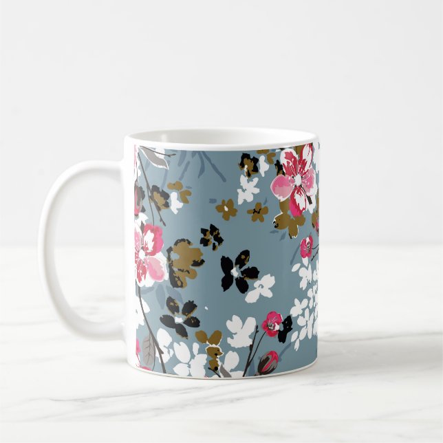 Chic för blommigt: Bakgrund för liten Blommar Kaffemugg (Vänster)