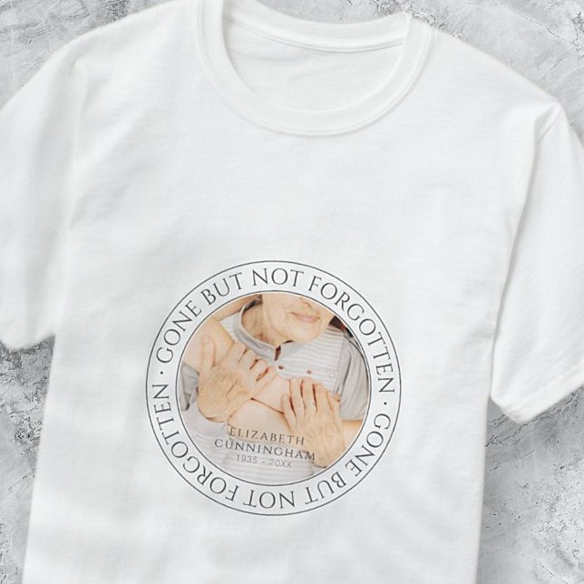 Chic för klassisk Elegant i Memorial-citattecken - T Shirt (Skapare uppladdad)