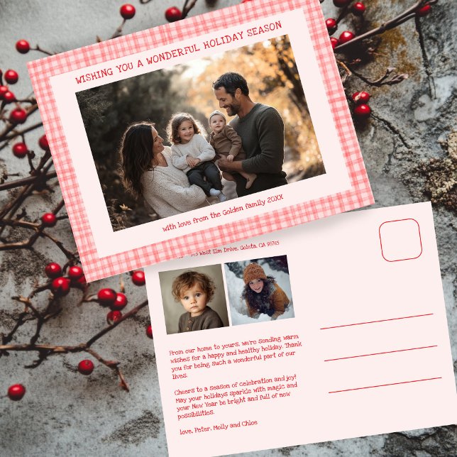 Chic Gingham Rosa Red jul Anpassningsbar 3 Photo Helg Vykort (Chic Gingham Pink Red Christmas Custom 3 Photo Holiday Postcard
)
