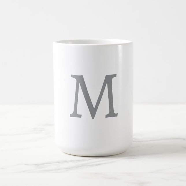 Chic Grått Initial Brev Monogram Modern Kaffemugg (Center)