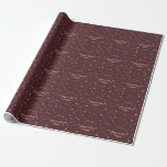 Chic Guld Confetti Kärlek Burgundy Bröllop Presentpapper<br><div class="desc">Bara royalets elegans: "kärlek" faux guld-folie,  med två hjärtan,  faux guld foil konetti på burgundy/champagnebakgrund. Använda Anpassa det verktyg om du vill lägga till all nödvändig information. Du kan ändra storlek,  teckensnitt,  färg och ordalydelse. Mer information finns i min Guld Confetti Burgundy/Champagne Bröllop Collection.</div>