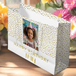 Chic Guld Faux Glitter Birthday Kids Girl Photo<br><div class="desc">Chic Guld Faux Glitter Birthday Kids Girl Photo Large Gift Bag. Säcken har guld faux glitter punkter. Ladda upp fotot och anpassa det med ditt namn och din text.</div>
