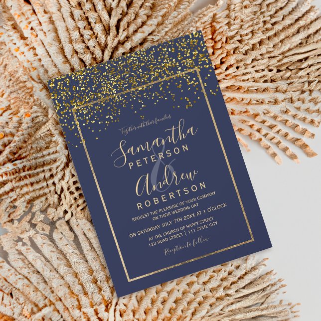 Chic guld konetti marinblå typografi bröllop inbjudningar (Chic gold confetti navy blue typography wedding invitation)