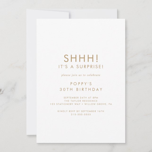 Chic Guld Typografi Surprise Party Inbjudningar (Framsida)