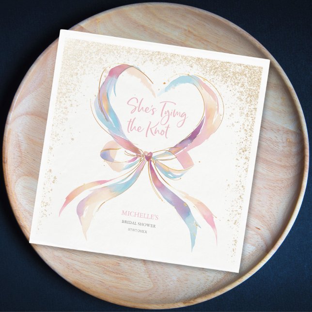 Chic Hon Gifter sig Rosa Bow Möhippa Pappersservett (pastel watercolor pink bow ribbon forming a heart shape with gold glitter details bridal shower)