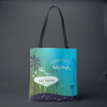 Chic Las Vegas Bröllop Bridesmaid Gift Tygkasse<br><div class="desc">Snygg illustration av Las Vegas-remsan, handflatan träd, twinkling-stjärnor och cyan blue-bakgrund designad på anpassningsbar Bridesmaids Gift Bags. Perfekt för ditt Las Vegas-temat bröllop, möhippa, årsdag party, förlovning eller bachelorettfest. (Du hittar de bröllop-essentialer och -favörer som passar i den här butiken, Möhippa himlen. Kontakta ujean4791@gmail.com för anpassningsbar och/eller samordning av bröllop-kontorsmaterial.)...</div>