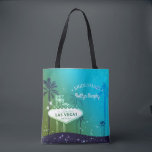 Chic Las Vegas Bröllop Bridesmaid Gift Tygkasse<br><div class="desc">Snygg illustration av Las Vegas-remsan, handflatan träd, twinkling-stjärnor och cyan blue-bakgrund designad på anpassningsbar Bridesmaids Gift Bags. Perfekt för ditt Las Vegas-temat bröllop, möhippa, årsdag party, förlovning eller bachelorettfest. (Du hittar de bröllop-essentialer och -favörer som passar i den här butiken, Möhippa himlen. Kontakta ujean4791@gmail.com för anpassningsbar och/eller samordning av bröllop-kontorsmaterial.)...</div>