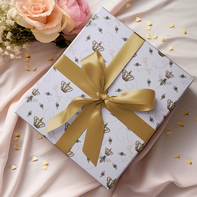 Chic Lavender Buzzing Royal Queen Bee & Guld Krona Presentpapper (Elegant Pattern with a Hand-Drawn Vintage Inspired Buzzing Queen Bee & her Royal Crown in Lavender)