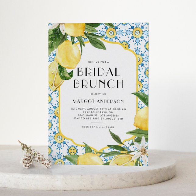 Chic Lemon Mediterranean Summer Möhippa Brunch Inbjudningar (Customizable Mediterranean-theme bridal brunch invitation featuring Moroccan tile and lemon design.)