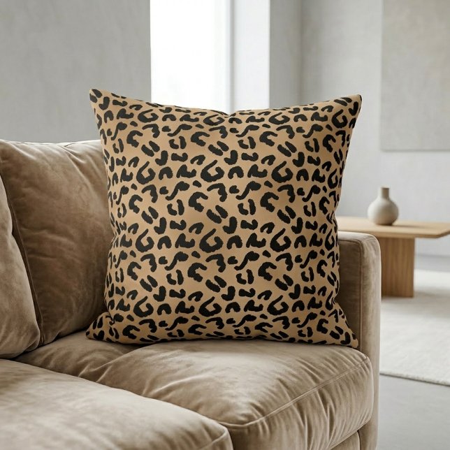 Chic Leopard Print Cheetah Spots Brown Black Kudde (Chic Leopard Print Cheetah Spots Brown Black Throw Pillow)