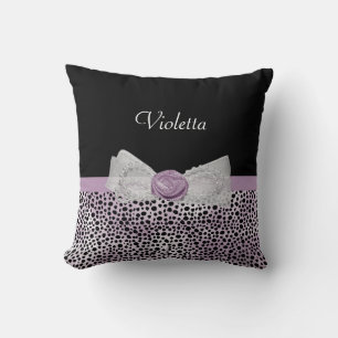 Chic Lila Cheetah Skriv ut Cute Ro Bow och Namn Kudde