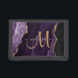 Chic Lila Guld Glitter Agate Anpassningsbar Monogr<br><div class="desc">Lägg till en liten bit glitter och glam i din sensemble med den här elegant personlig-plånboken med en chic lila mot bakgrund accentuerad med faux guld glitter. Anpassa din monogramsinitiala manusatrografi med handskrivna manusbokstäver med ditt namn ovan. En unik gigantisk gåva till födelsedag, helgdagar och alla speciella tillfällen. Designad bara...</div>