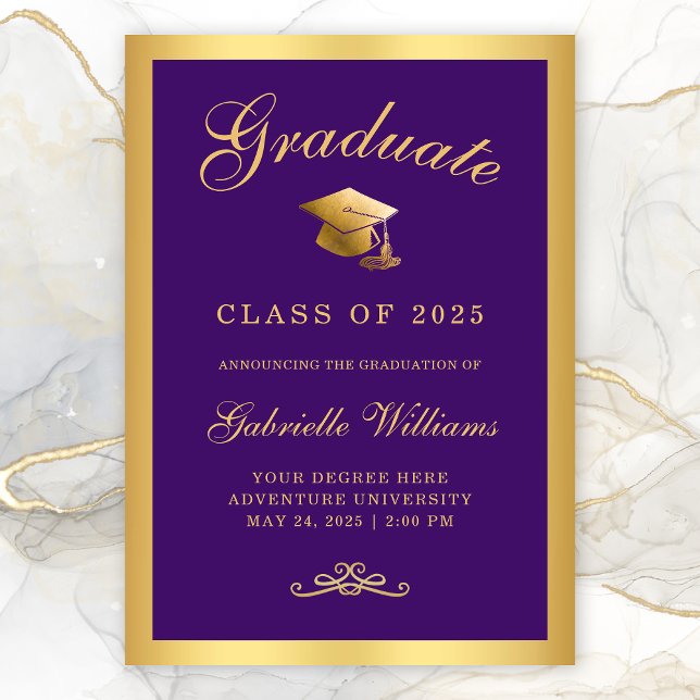 Chic Lila Guld Ram Script Studenten Meddelande (Chic Purple Gold Border Typography Graduation Announcement)