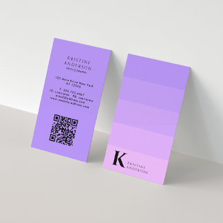 Chic Lila Lilac Ombre Classic Monogram QR- kod Visitkort