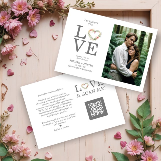 Chic Love Quote Pink Floral Heart-Shape Wreath Spara Datumet (Chic Exquisite Love Quote Pink Floral Heart-Shape Wreath Save the Dates Cards.)