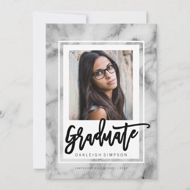 Chic Marble Typography Grad Announcement Meddelande (Framsida)
