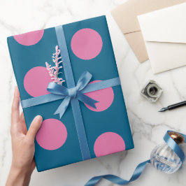 Chic marinblå het rosa prickmönster presentpapper