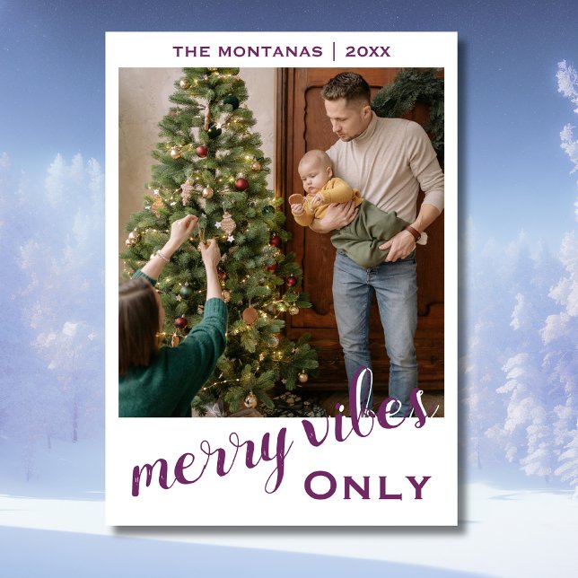 Chic Merry Vibes Endast Family Photo Mulberry Vin Julkort (Skapare uppladdad)