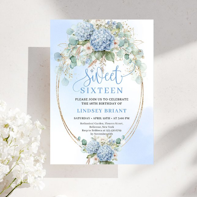 Chic Mjuk Blå Blommig Guld Sweet 16 Födelsedagsfes Inbjudningar (Soft Blue Floral Gold Sweet 16 Birthday Party Invite)