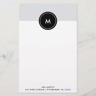 Chic Mjukt Grått och Svart Monogram Brevpapper