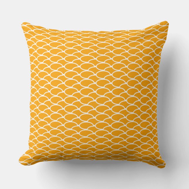 Chic Modern Bright Golden Gult Scalloped Vinkarare Kudde (Framsida)