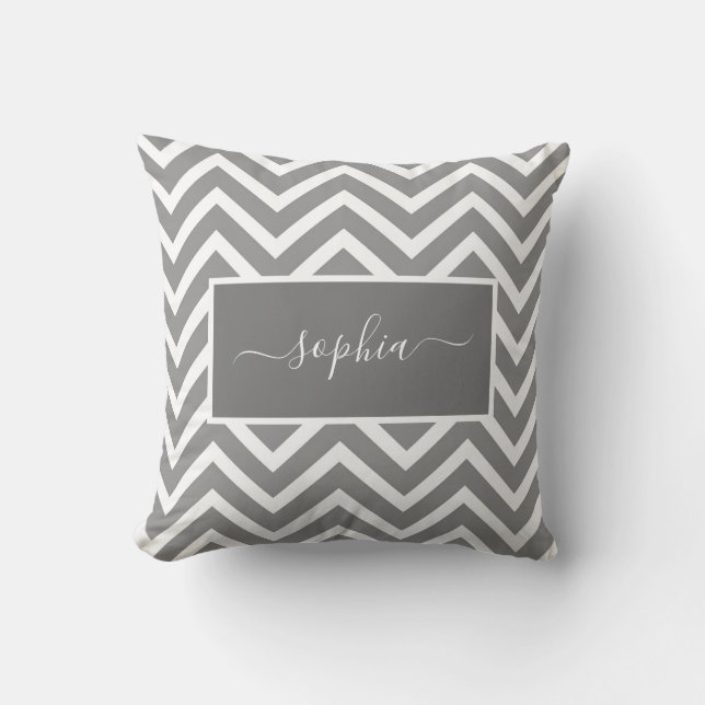 Chic Modern Grått Chevron Zig Zag Mönster Namn Kudde (Framsida)