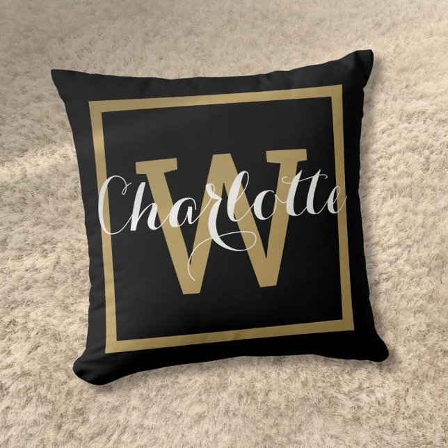 Chic modern guldmonogram i svart kudde (Chic Script Modern Gold Monogram Black Throw Pillow)
