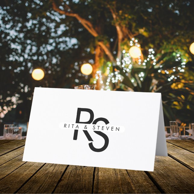 Chic Modern Script Bröllop bordsnummer Placeringskort (Skapare uppladdad)