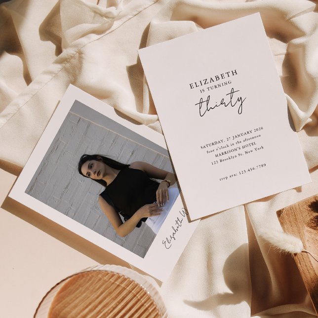 Chic Modern trettio Photo Födelsedagsfest Inbjudningar (Skapare uppladdad)