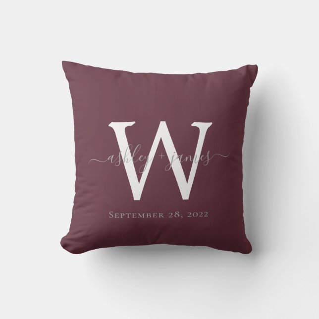 Chic Monogram Burgundy Bröllop Keepsak Kudde (Framsida)