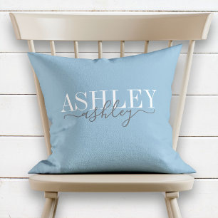 Chic Namn Monogram Dusk Blue Grått Elegant Kudde
