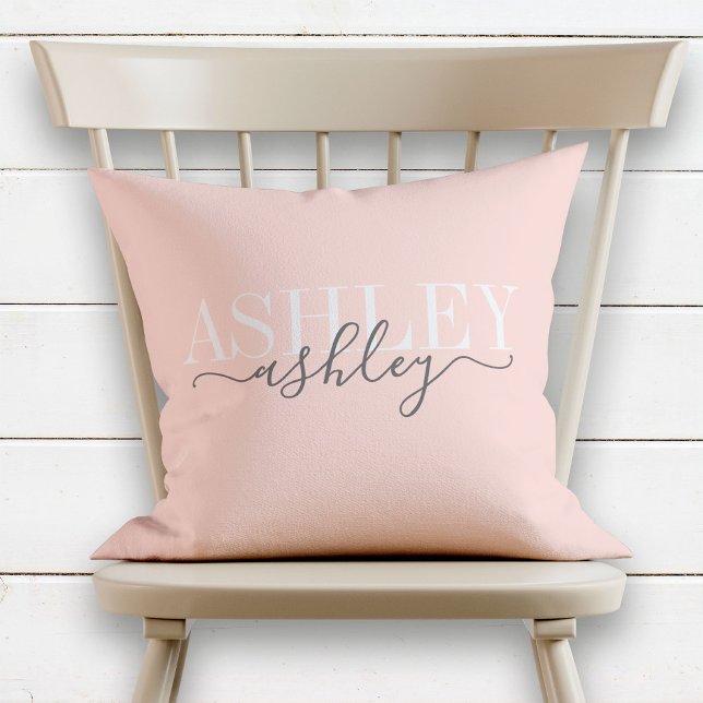 Chic Namn Monogram  Rosa Grått Elegant Kudde (Skapare uppladdad)