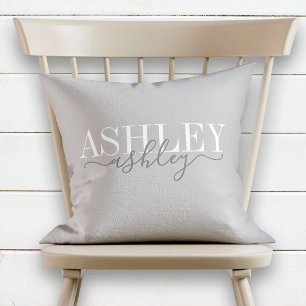 Chic Namn Monogram Vit Grått Elegant Kudde