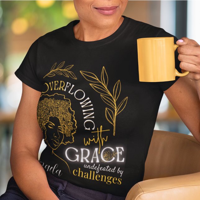 Chic överflödig med Grace Blooming Afro Hair T Shirt (Skapare uppladdad)