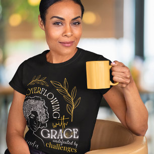 Chic överflödig med Grace Blooming Afro Hair T Shirt